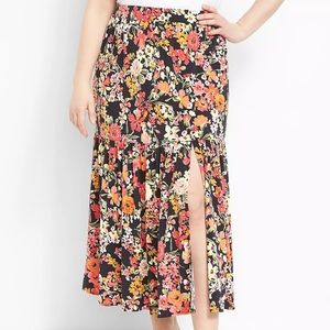 NWT Pull-On Front Slit Midi Skirt